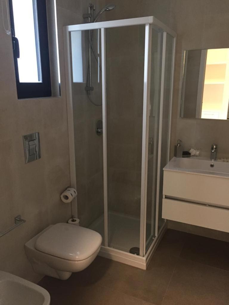 Gatto Bianco Apartment Bari Eksteriør billede