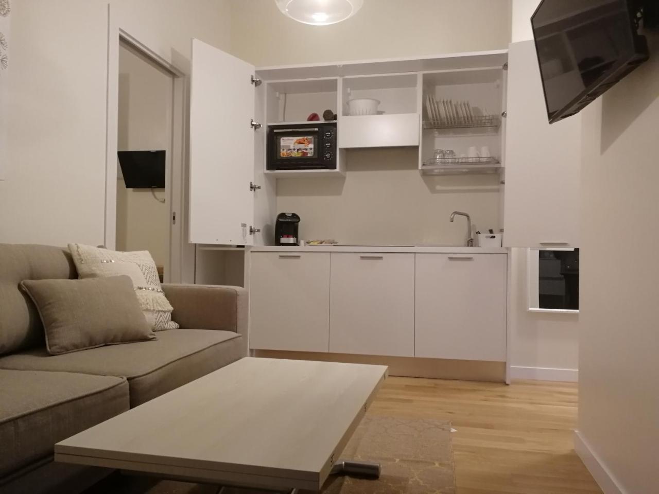 Gatto Bianco Apartment Bari Eksteriør billede